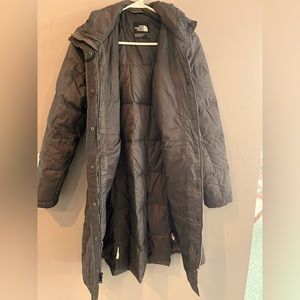 North face grey large puffer jacket